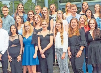 ABSCHLÜSSE BBS Ammerland verabschiedet Absolventen