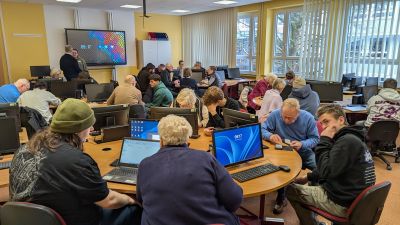 An digitalen Endgeräten werden Schüler zu Lehrern